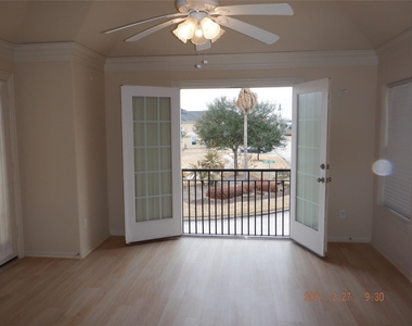 1903 Spring Cedar Lane - Photo Thumbnail 15