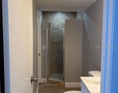 8443 N Grady Avenue - Photo Thumbnail 10