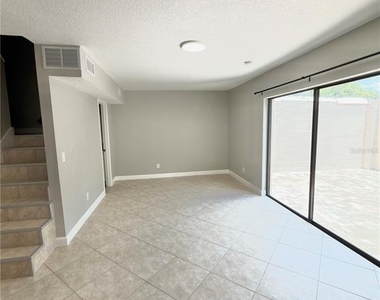 8443 N Grady Avenue - Photo Thumbnail 2