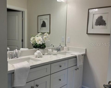 5739 Desert Rose Place - Photo Thumbnail 19