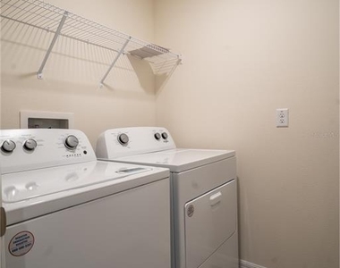 9206 Sapphire Creek Place - Photo Thumbnail 6