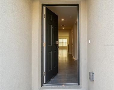 9206 Sapphire Creek Place - Photo Thumbnail 1