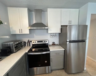 6901 Gulf Winds Drive - Photo Thumbnail 18
