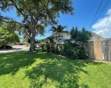 6901 Gulf Winds Drive - Photo Thumbnail 3