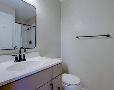 12293 Sailwinds Drive - Photo Thumbnail 25