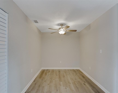 12293 Sailwinds Drive - Photo Thumbnail 20