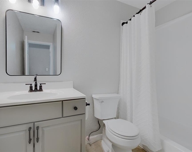 12293 Sailwinds Drive - Photo Thumbnail 31