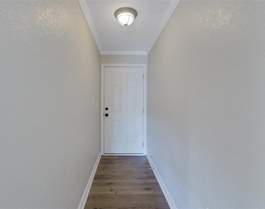 12293 Sailwinds Drive - Photo Thumbnail 4