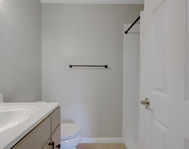 12293 Sailwinds Drive - Photo Thumbnail 26