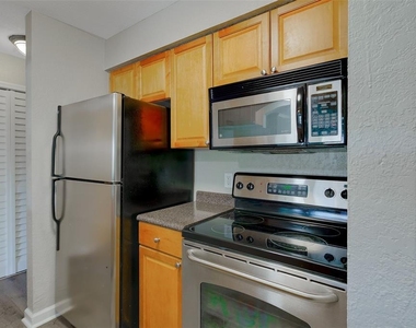 12293 Sailwinds Drive - Photo Thumbnail 13