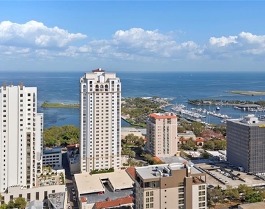 300 Beach Drive Ne - Photo Thumbnail 33