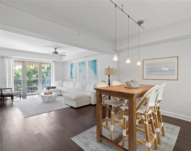 300 Beach Drive Ne - Photo Thumbnail 10