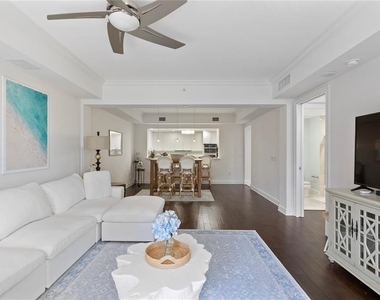 300 Beach Drive Ne - Photo Thumbnail 6