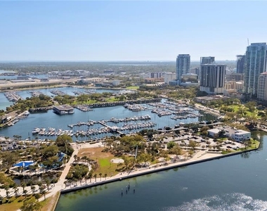 300 Beach Drive Ne - Photo Thumbnail 31