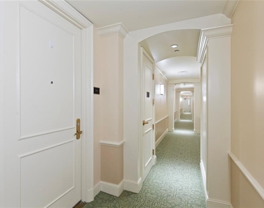 300 Beach Drive Ne - Photo Thumbnail 23