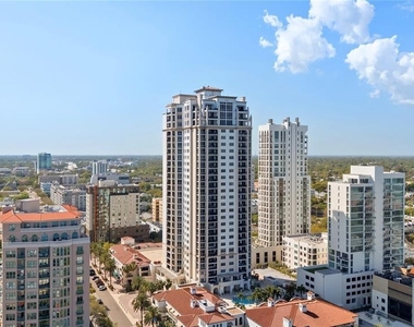300 Beach Drive Ne - Photo Thumbnail 26