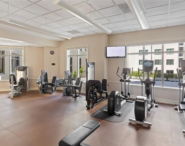 300 Beach Drive Ne - Photo Thumbnail 35