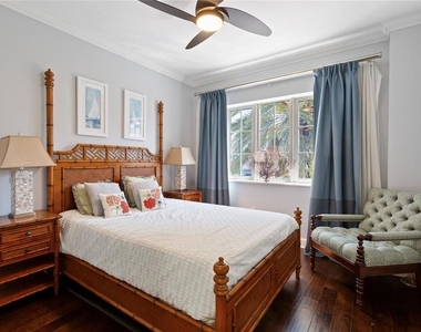 300 Beach Drive Ne - Photo Thumbnail 19