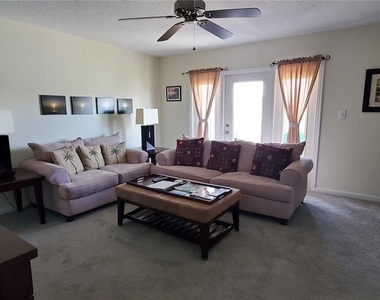 213 Seahorse Drive Se - Photo Thumbnail 4
