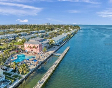 213 Seahorse Drive Se - Photo Thumbnail 32