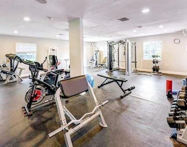 213 Seahorse Drive Se - Photo Thumbnail 13