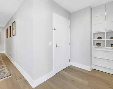 175 1st Street S - Photo Thumbnail 2