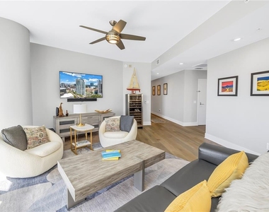 175 1st Street S - Photo Thumbnail 6