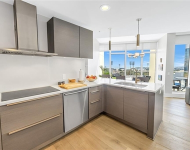 175 1st Street S - Photo Thumbnail 13