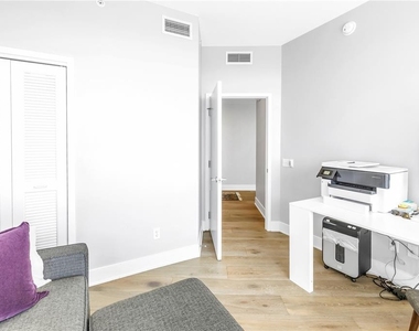 175 1st Street S - Photo Thumbnail 20