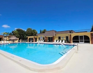 353 S Mcmullen Booth Road - Photo Thumbnail 9