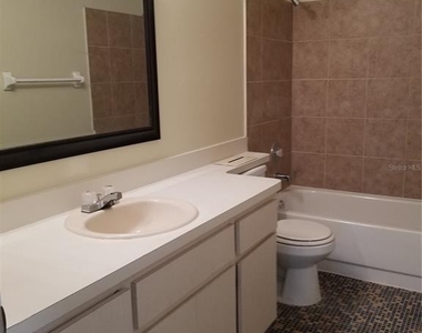 8202 Broward Place - Photo Thumbnail 33