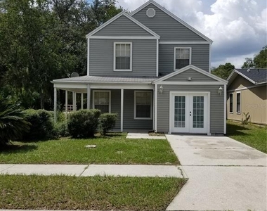 8202 Broward Place - Photo Thumbnail 1