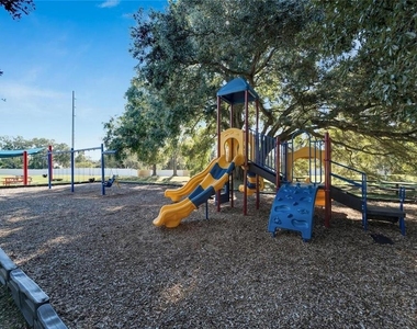 8202 Broward Place - Photo Thumbnail 40