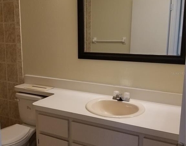 8202 Broward Place - Photo Thumbnail 25