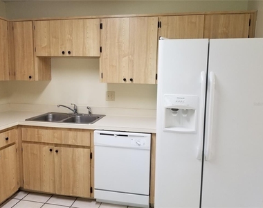 8202 Broward Place - Photo Thumbnail 17