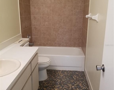 8202 Broward Place - Photo Thumbnail 34