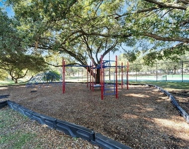 8202 Broward Place - Photo Thumbnail 42