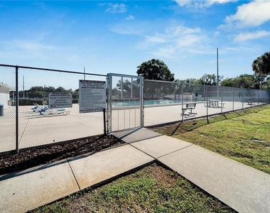 8202 Broward Place - Photo Thumbnail 43