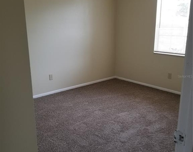 8202 Broward Place - Photo Thumbnail 31
