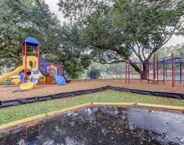 8202 Broward Place - Photo Thumbnail 37