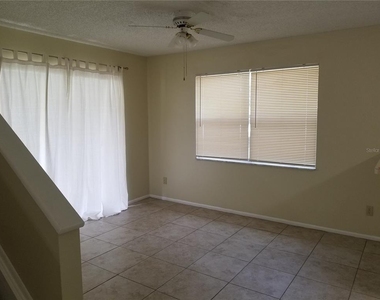 8202 Broward Place - Photo Thumbnail 13