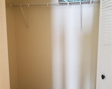 8202 Broward Place - Photo Thumbnail 8