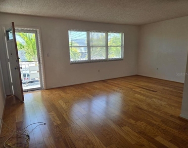3128 59th Street S - Photo Thumbnail 2