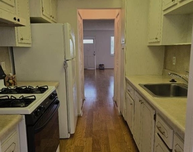 3128 59th Street S - Photo Thumbnail 5