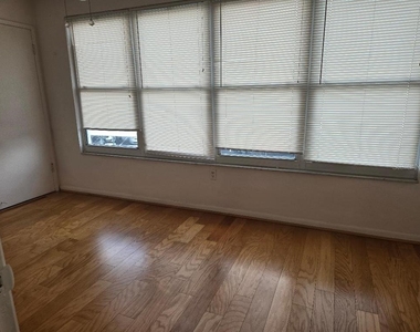 3128 59th Street S - Photo Thumbnail 12
