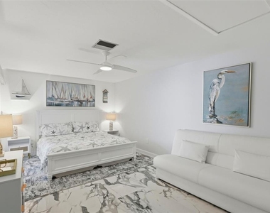 573 Boca Ciega Point Boulevard N - Photo Thumbnail 15