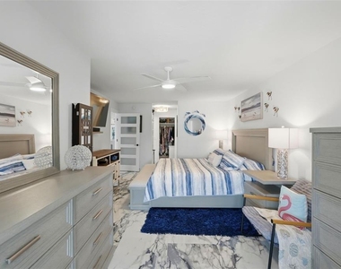 573 Boca Ciega Point Boulevard N - Photo Thumbnail 12