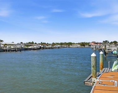 573 Boca Ciega Point Boulevard N - Photo Thumbnail 30