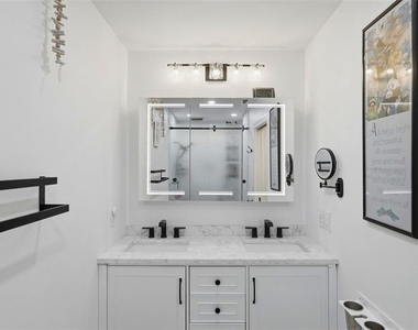 573 Boca Ciega Point Boulevard N - Photo Thumbnail 17