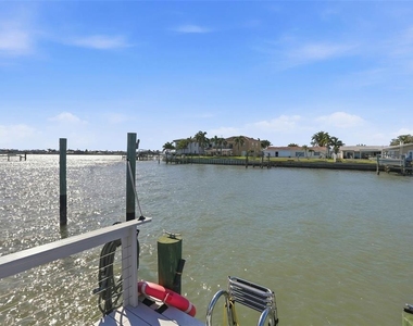 573 Boca Ciega Point Boulevard N - Photo Thumbnail 1